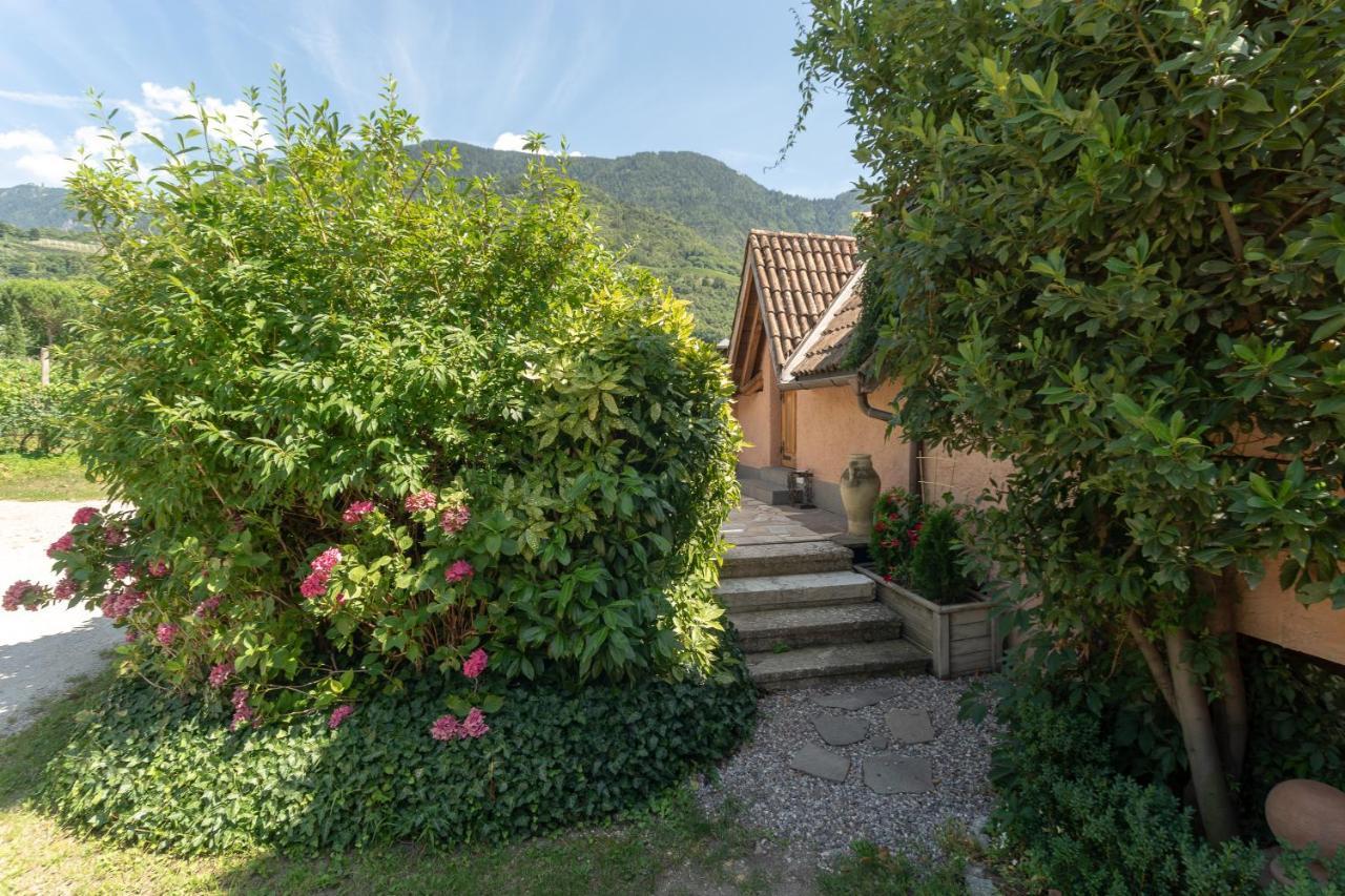 Schloss-Castel Pienzenau - Guestrooms & Apartments - B&B-Hotel & Restaurant Merano Esterno foto