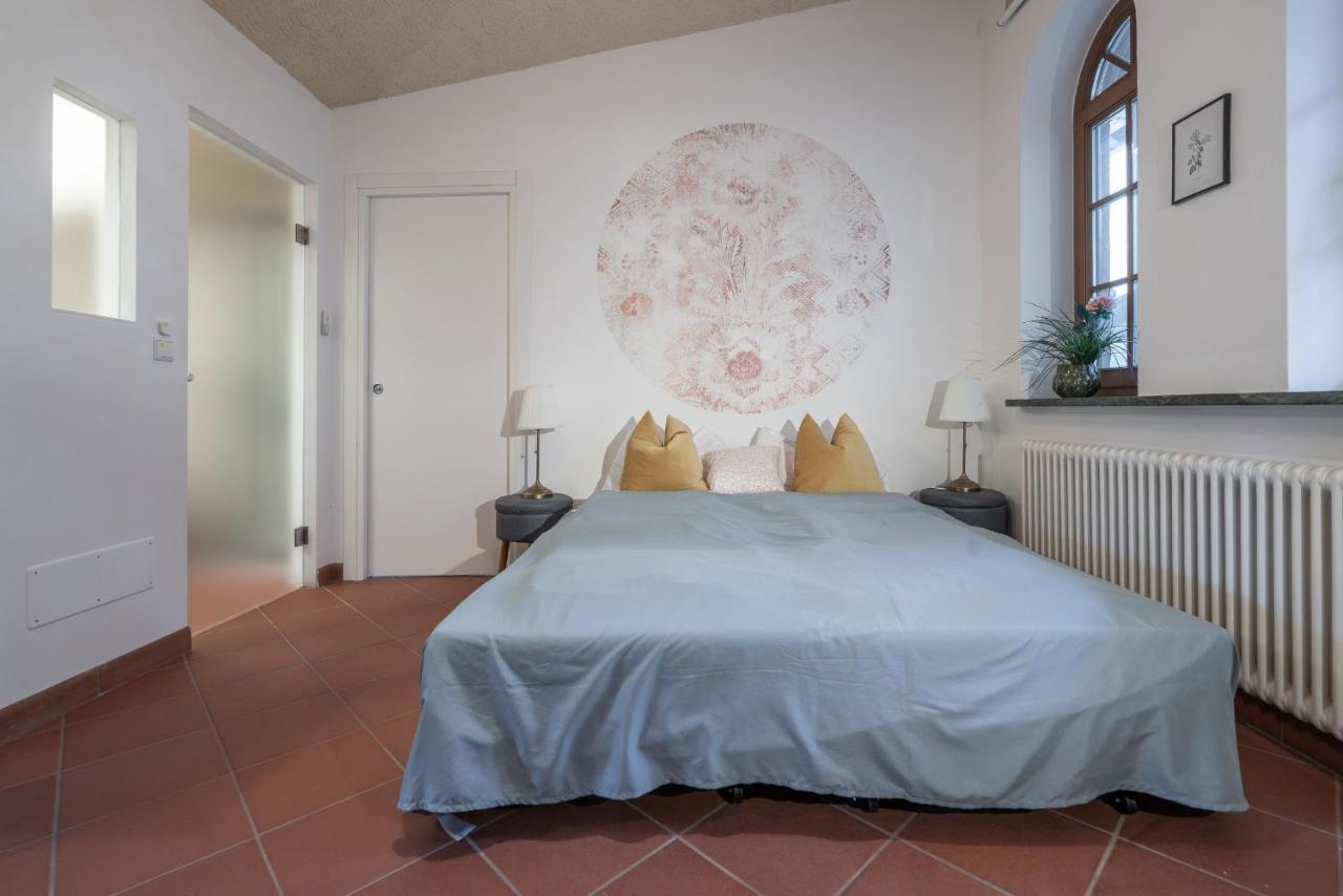Schloss-Castel Pienzenau - Guestrooms & Apartments - B&B-Hotel & Restaurant Merano Esterno foto